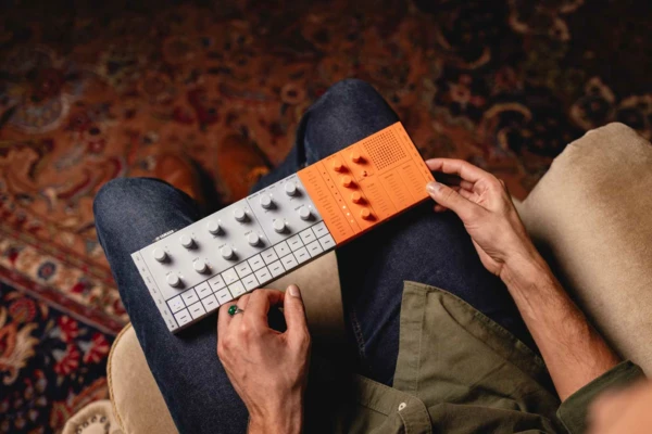 SEQTRAK | Desperta a criatividade em qualquer lugar 7 Yamaha SEQTRAK Orange egitana