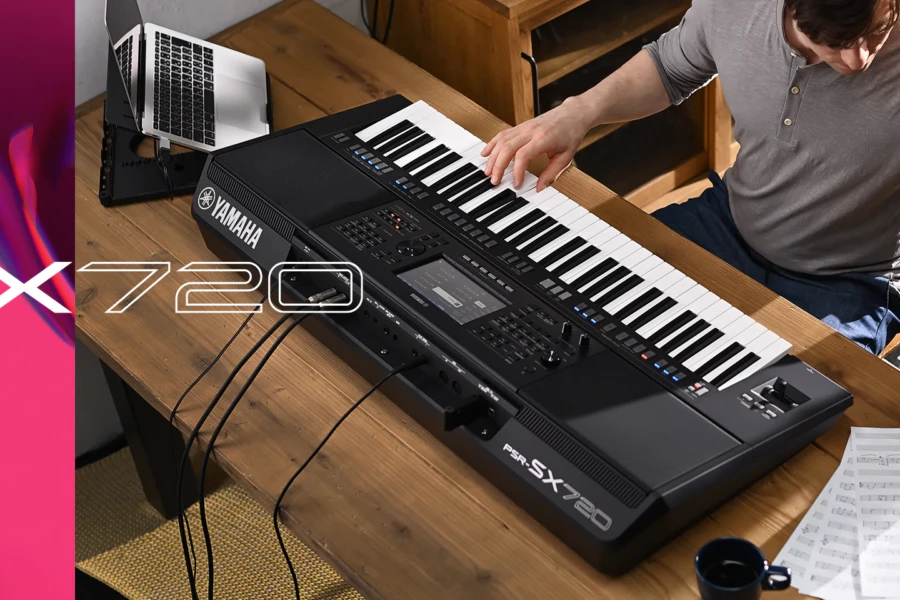 PSR SX720
